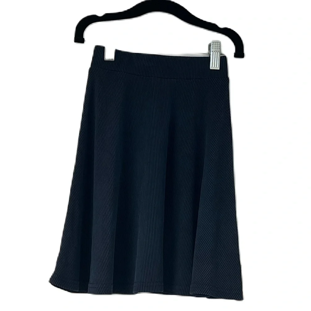 Tottini blue ribbed midi Aline lightweight size 8 girls skirt